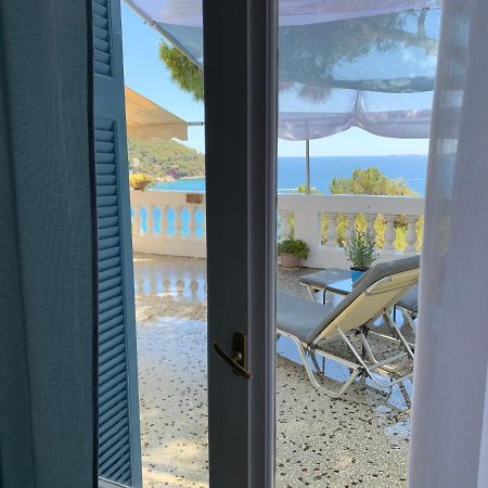 Villa Loula Apartment II Порос Экстерьер фото